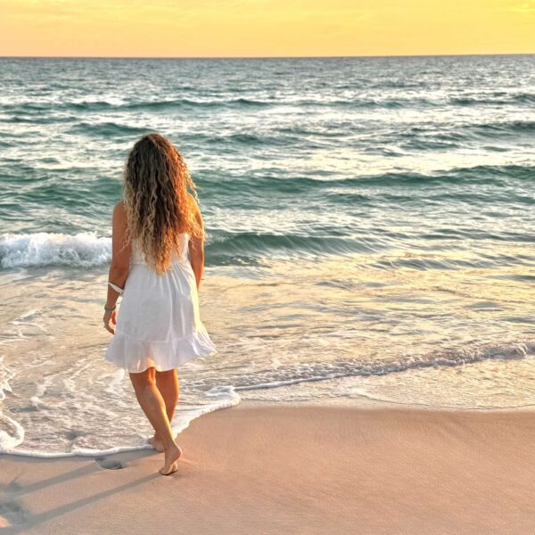 beach_walk_sunset_closing2025_2026newyear